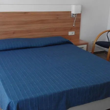 מלון Hotel Larisa סבטי ולאס