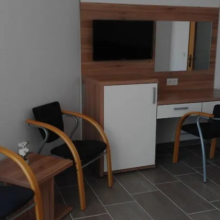 Hotel Larisa 3* סבטי ולאס